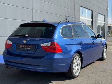 BMW 325 - 8