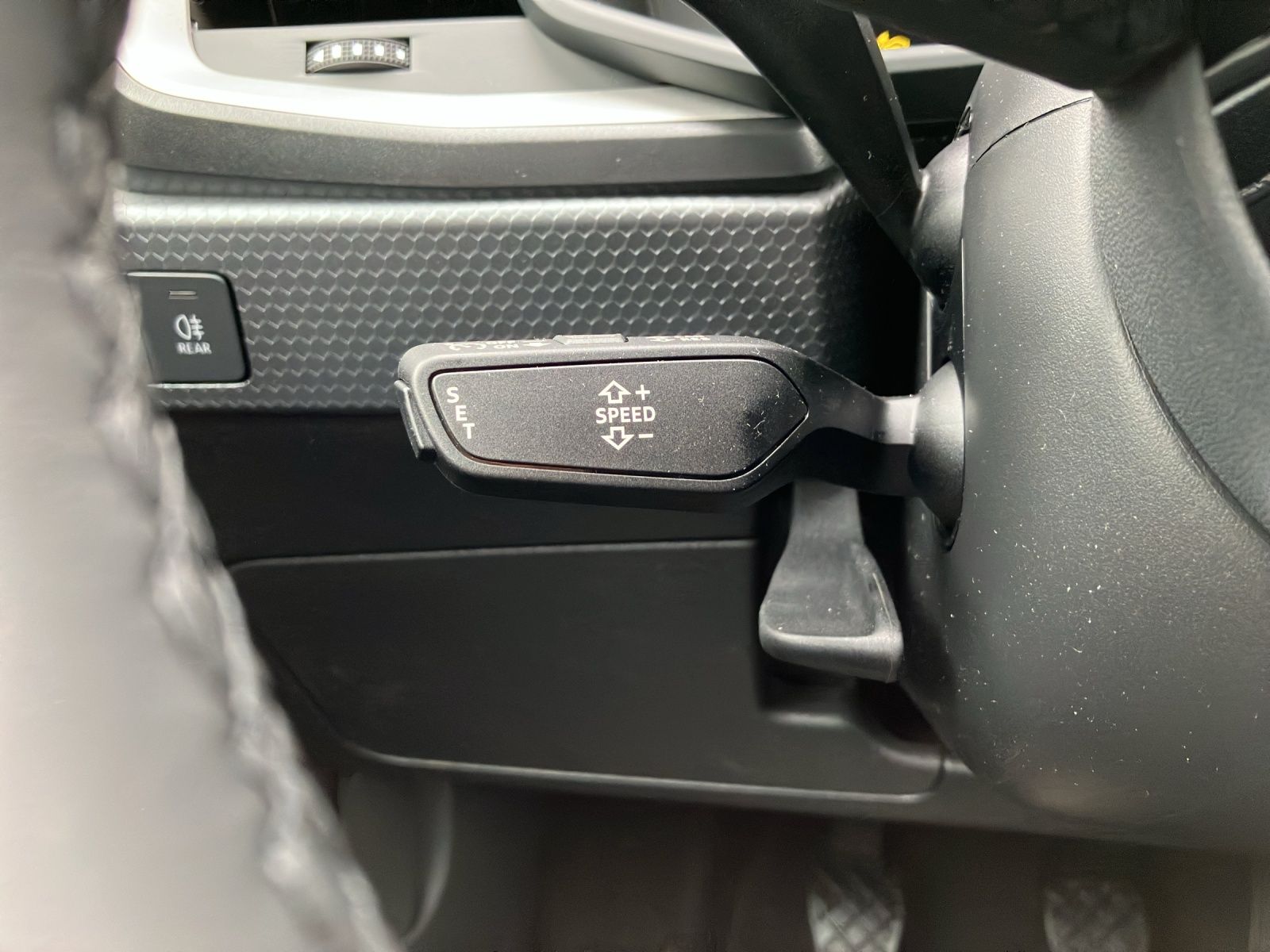 Fahrzeugabbildung Audi A1 Sportback 25 TFSI advanced LED Sportsitze GRA