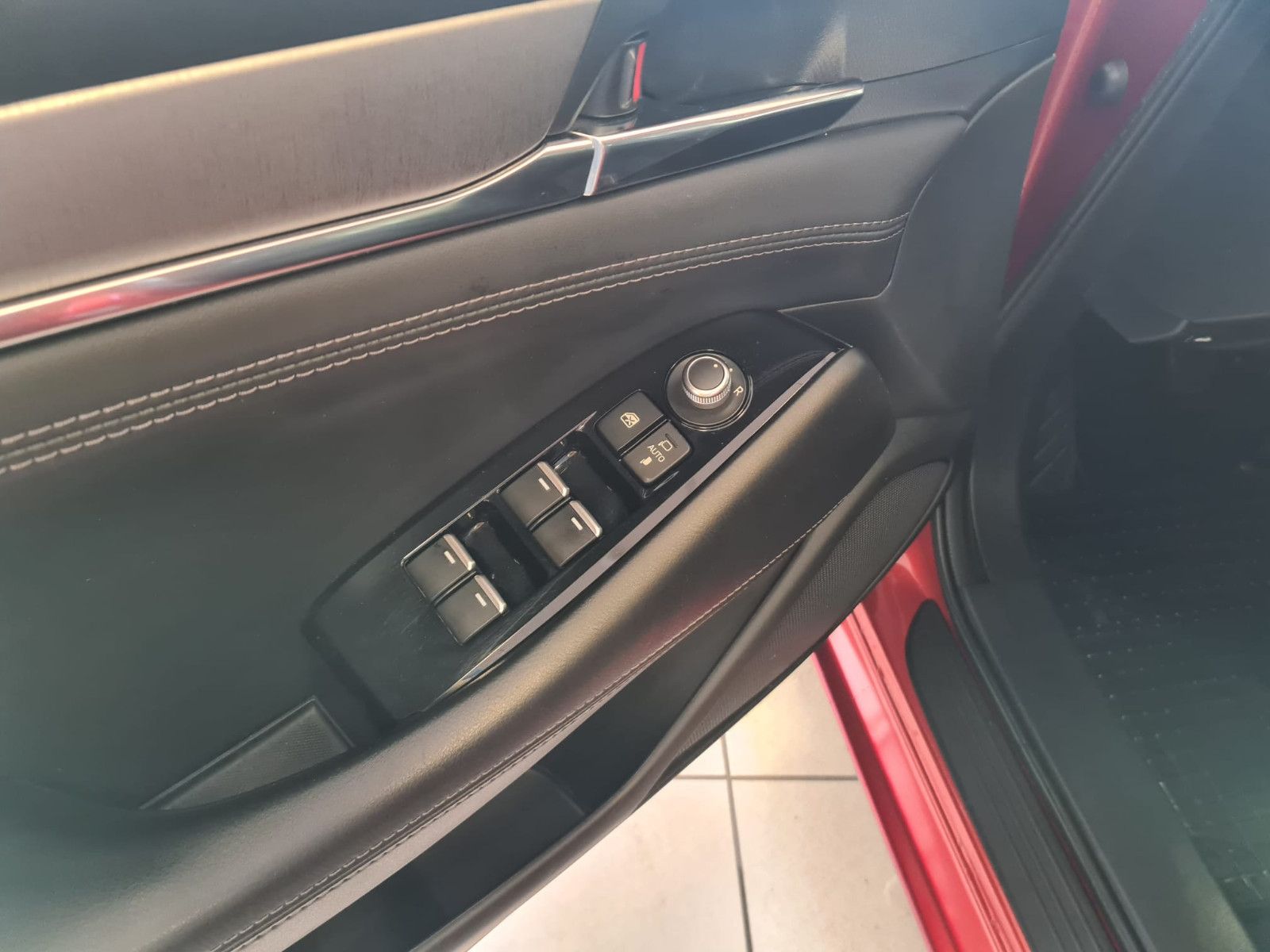 Fahrzeugabbildung Mazda 6 Kombi Exclusive-Line / LED /KAMERA