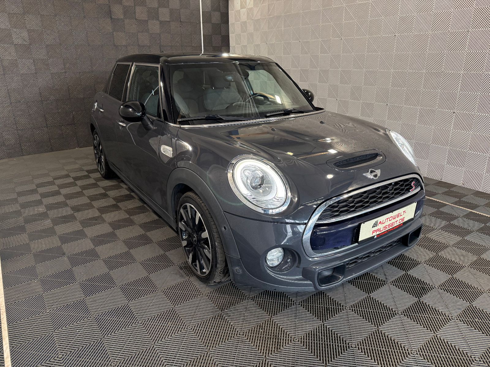 Gebrauchtwagen MINI Cooper S COOPER S*CHILI*PANO-HIFI-SHZ-PDC-NAVI-AMBIENTE in Horb am Neckar
