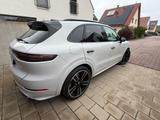 Porsche Cayenne E-Hybrid Platinum Edition GARANTIE - Porsche Cayenne mit Hybrid-Antrieb: Garantie