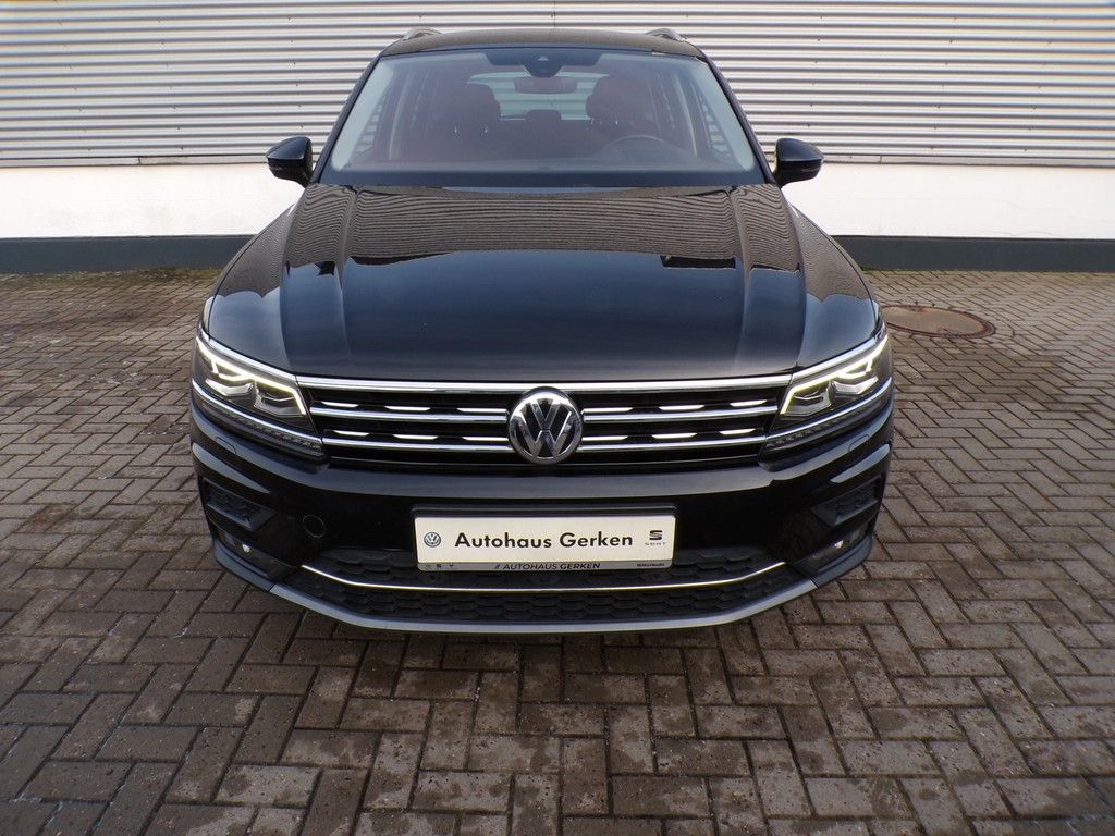 Fahrzeugabbildung Volkswagen Tiguan 2.0 TDI Highline BMT/Start-Stopp 4Motion