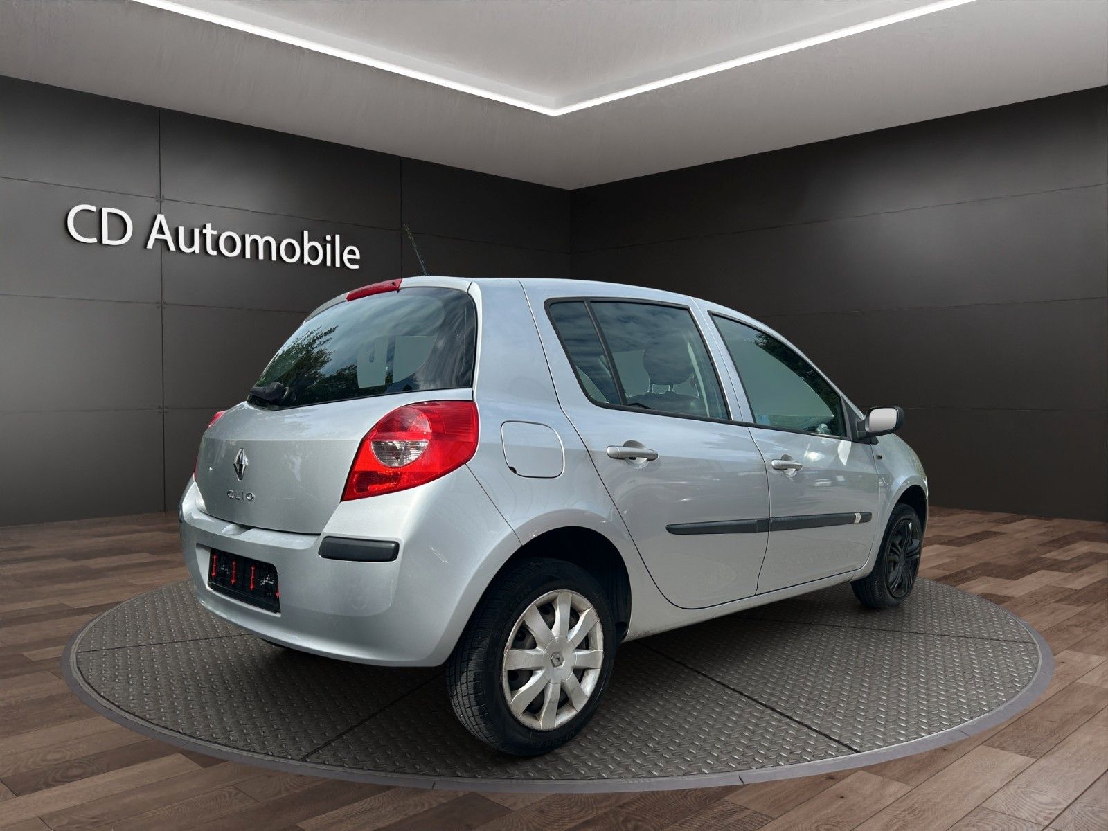 Fahrzeugabbildung Renault Clio III Extreme/Service Neu !!/ Klima !! /
