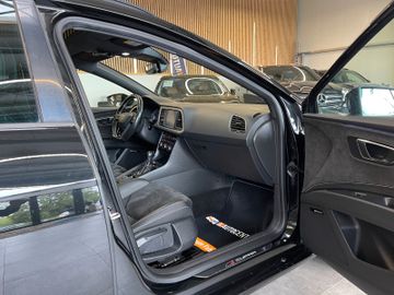 Seat Leon ST Cupra 300 *ALCANTARA*KAMERA*PANORAMADACH