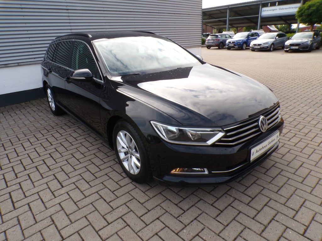 Fahrzeugabbildung Volkswagen Passat Variant  1.4 TSI Comfortline *R-Line Spor