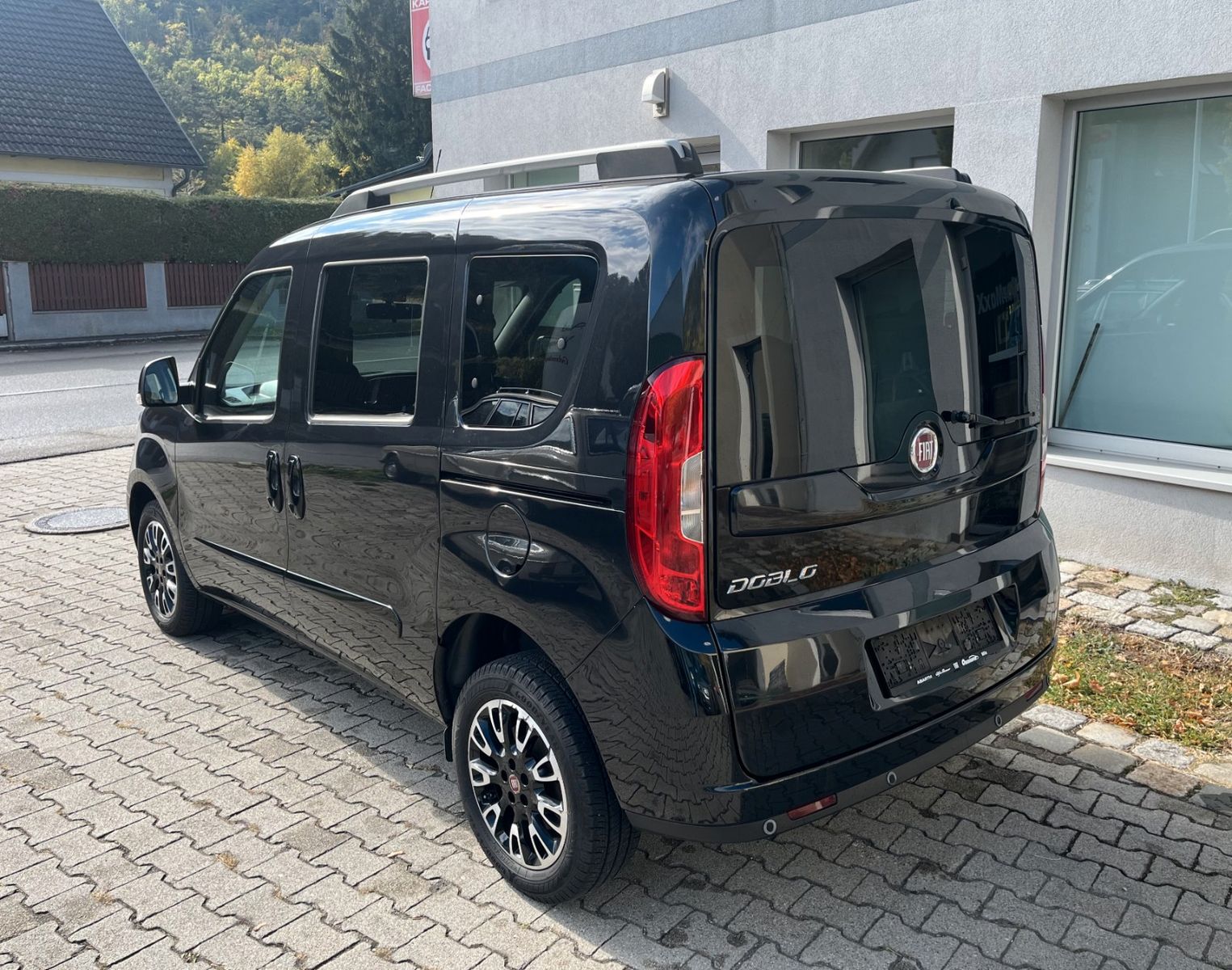 Fiat Doblò 1.6 Multijet Lounge, 7-Sitzer, Kilometernw imagem 3