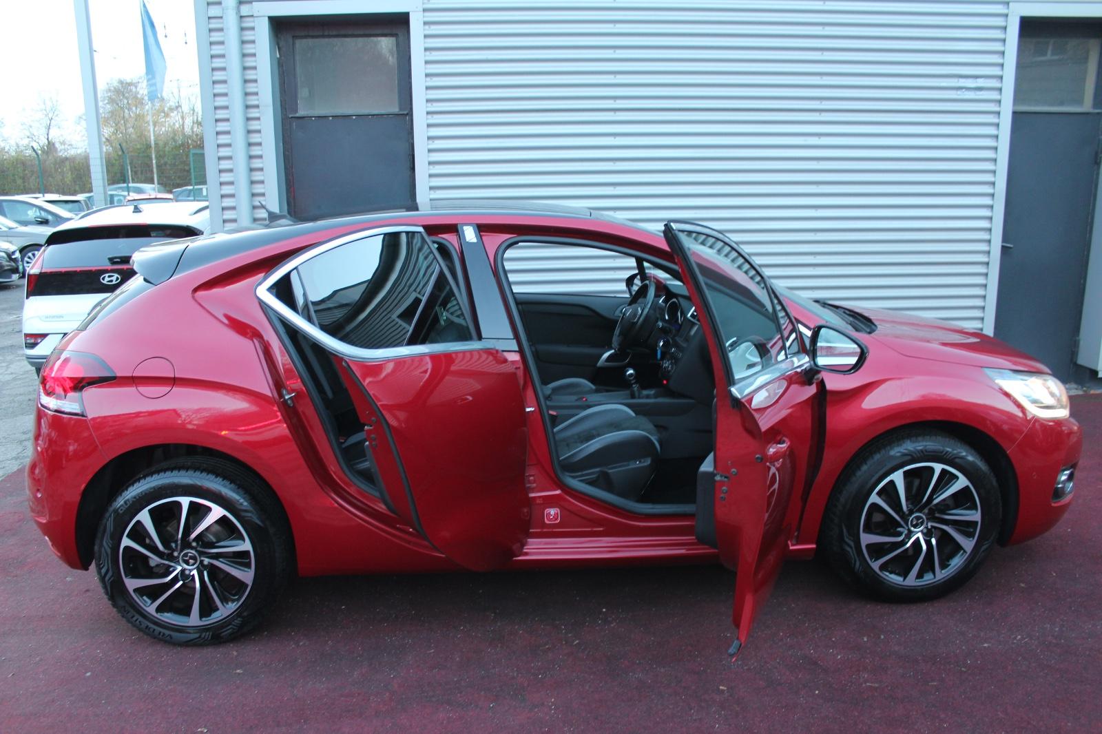 Citroën DS4 BlueHDI KLIMA NAVI 17.ZOLL ALU PDC 2.Hd