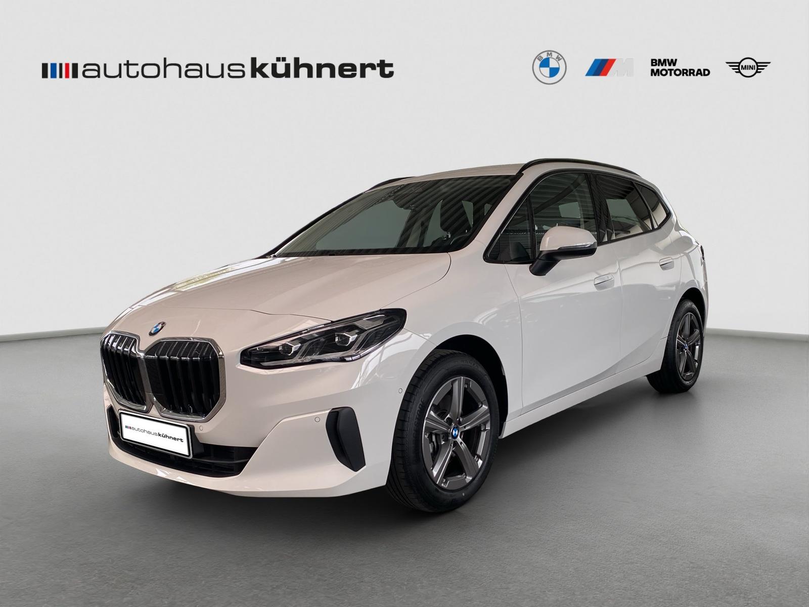 BMW 220i Active Tourer SpurAss AHK HiFi Navi ParkAss