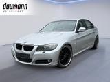 BMW 318d Limousine Aut.*Xenon*Navi*PDC*Tempo*wenigKM - silberne BMW 318