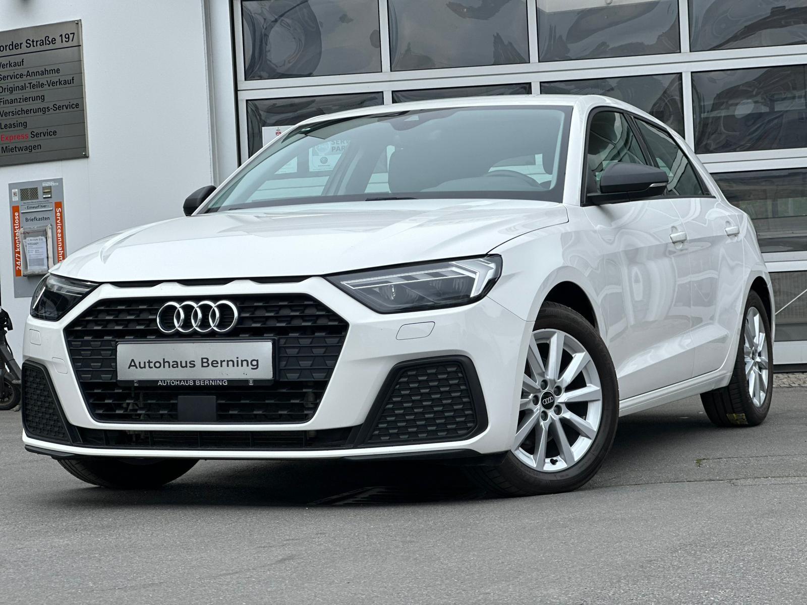 Audi A1 SPORTBACK 30TFSI CAPLAY PDC KLIMA DAB
