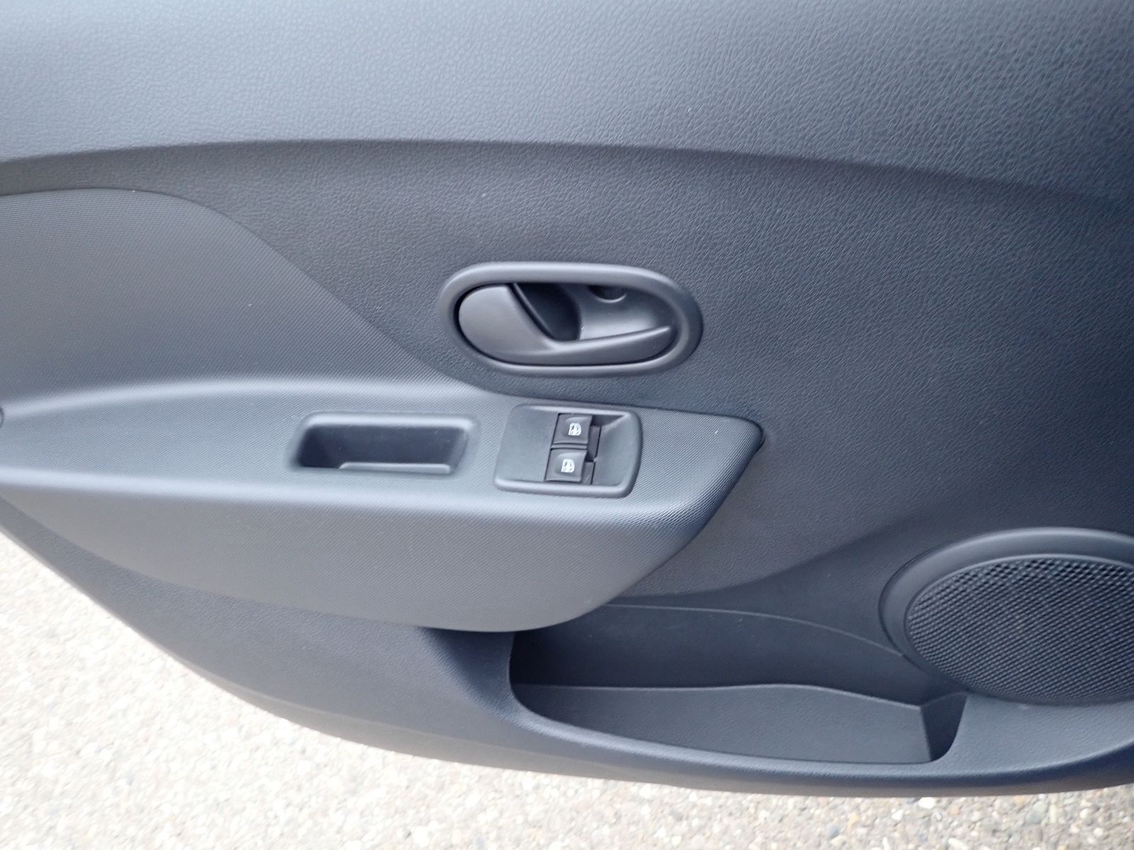 Fahrzeugabbildung Dacia Sandero II Essential SCe 75