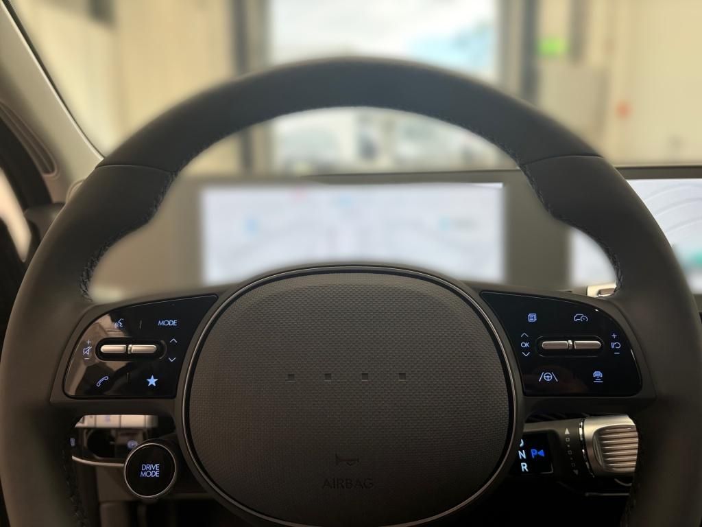 Fahrzeugabbildung Hyundai IONIQ 5 4WD 77,4kWh Techniq Assi-Paket & Pano-Da