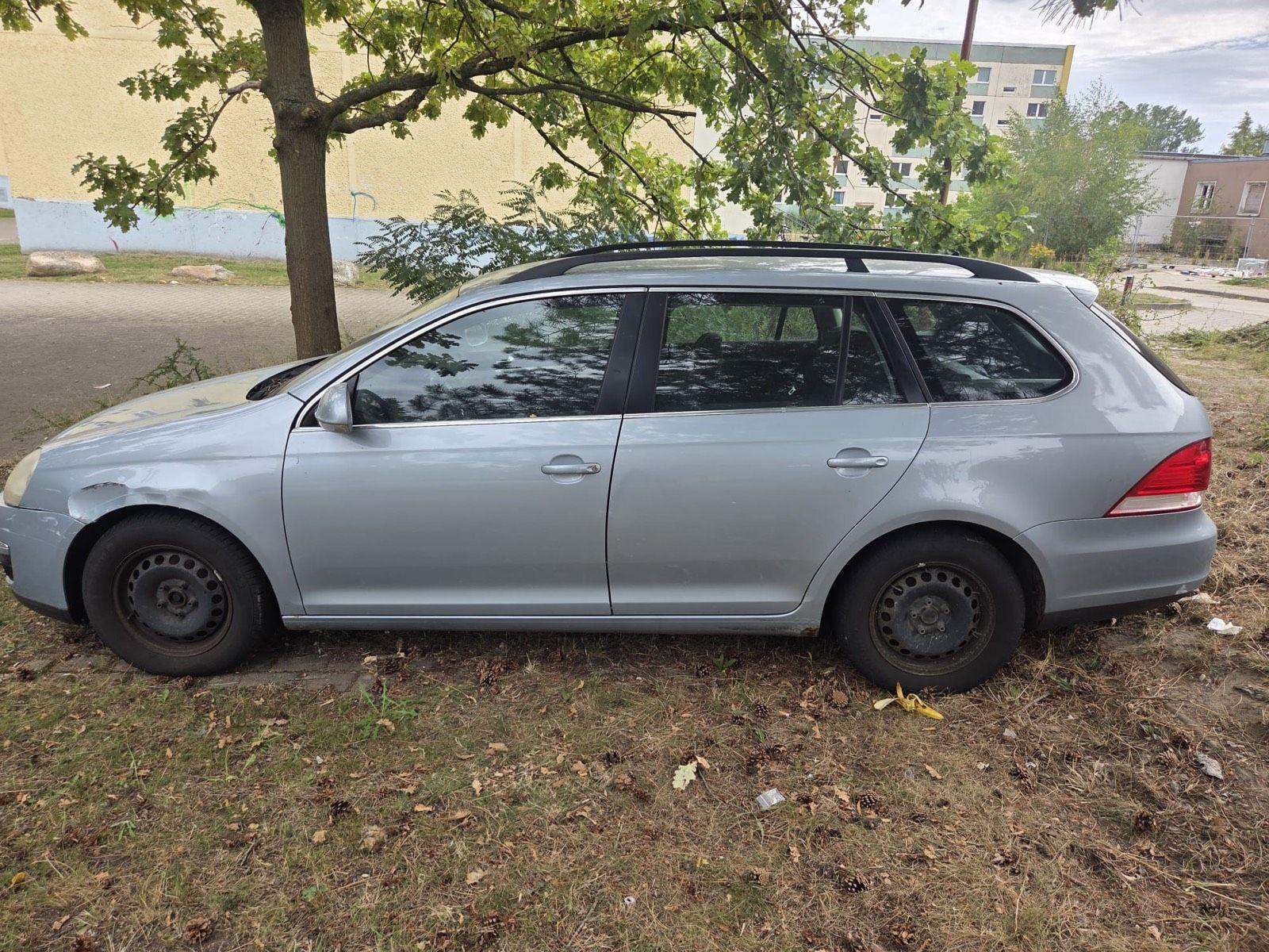 Volkswagen Golf 2009 — двигун 116 HP (85kW)