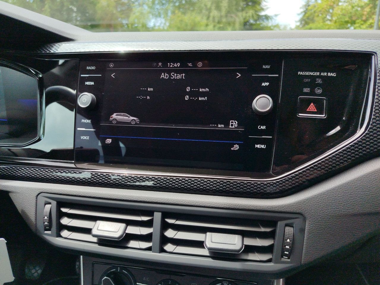 Fahrzeugabbildung Volkswagen Polo Life 1.0 TSI OPF 70 kW 5-Gang