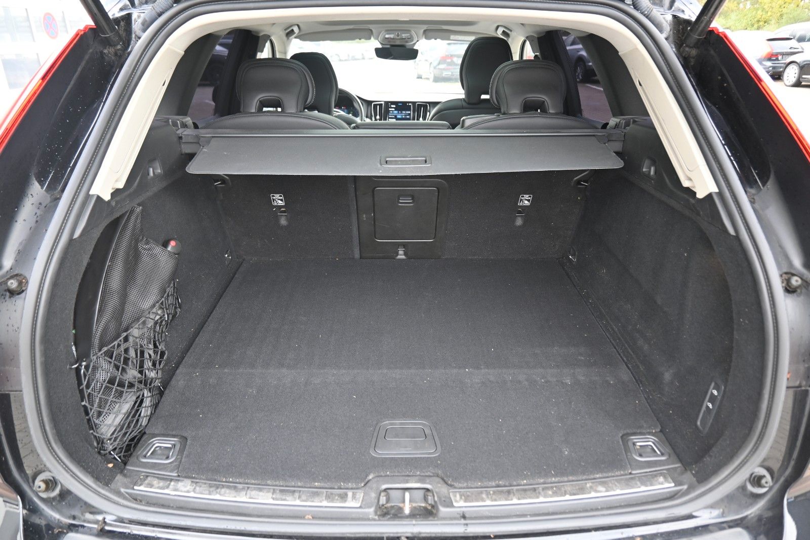 Fahrzeugabbildung Volvo XC60 Inscription T6 PHEV AWD*Luft*HUD*360°*STHZG