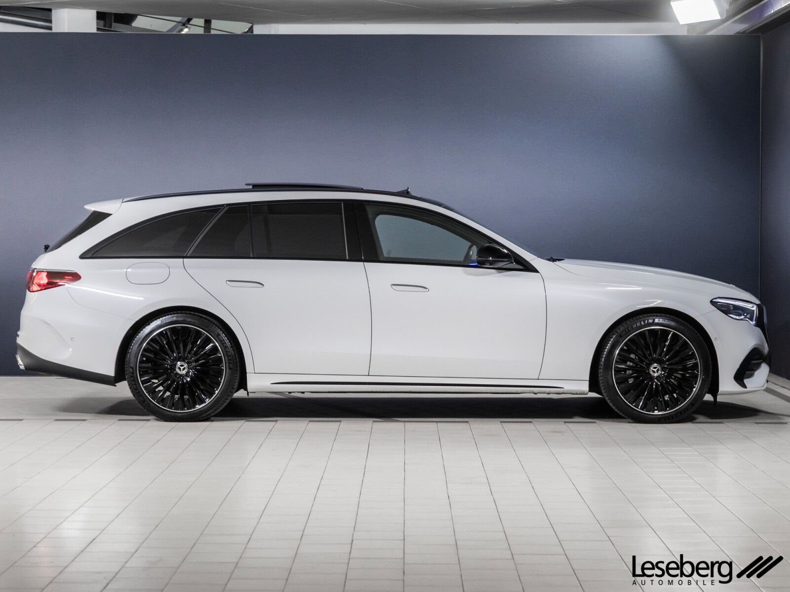 Mercedes-Benz E 300 de T 4M AMG Prem Pano/Dig.Light/AHK/Airmat foto 4