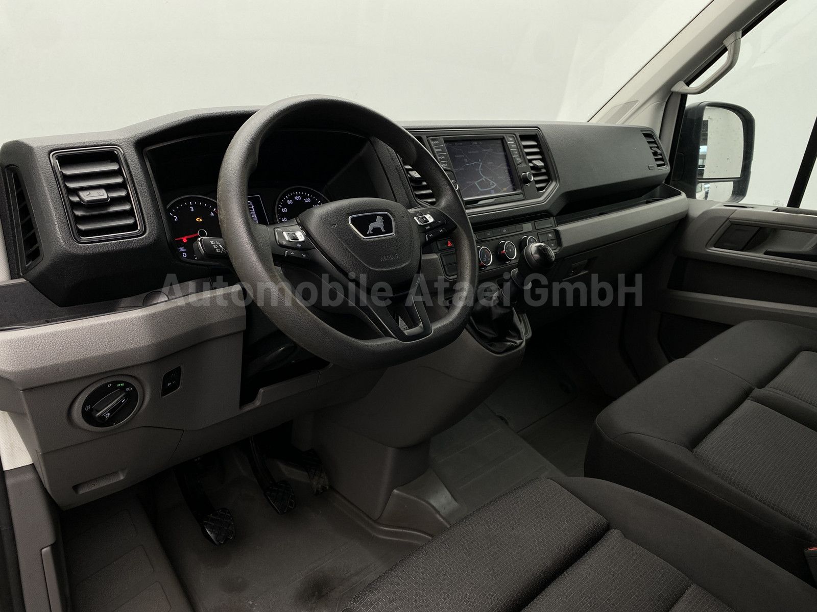 Fahrzeugabbildung MAN TGE 3.140 Kombi *ROLLSTUHL-LIFT* 6-SITZE 7785