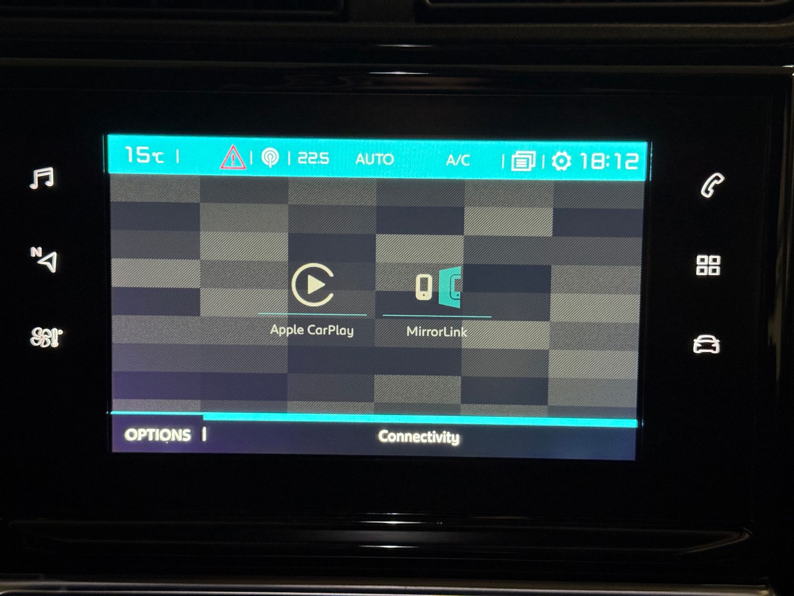 Fahrzeugabbildung Citroën C3 1.6 HDI FEEL COLOR STYLE PAKET NAVI LED VOLL