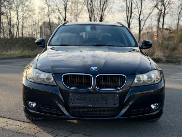 BMW 320d Touring *NAVI*PDC*KLIMA*SHZ*GARANTIE