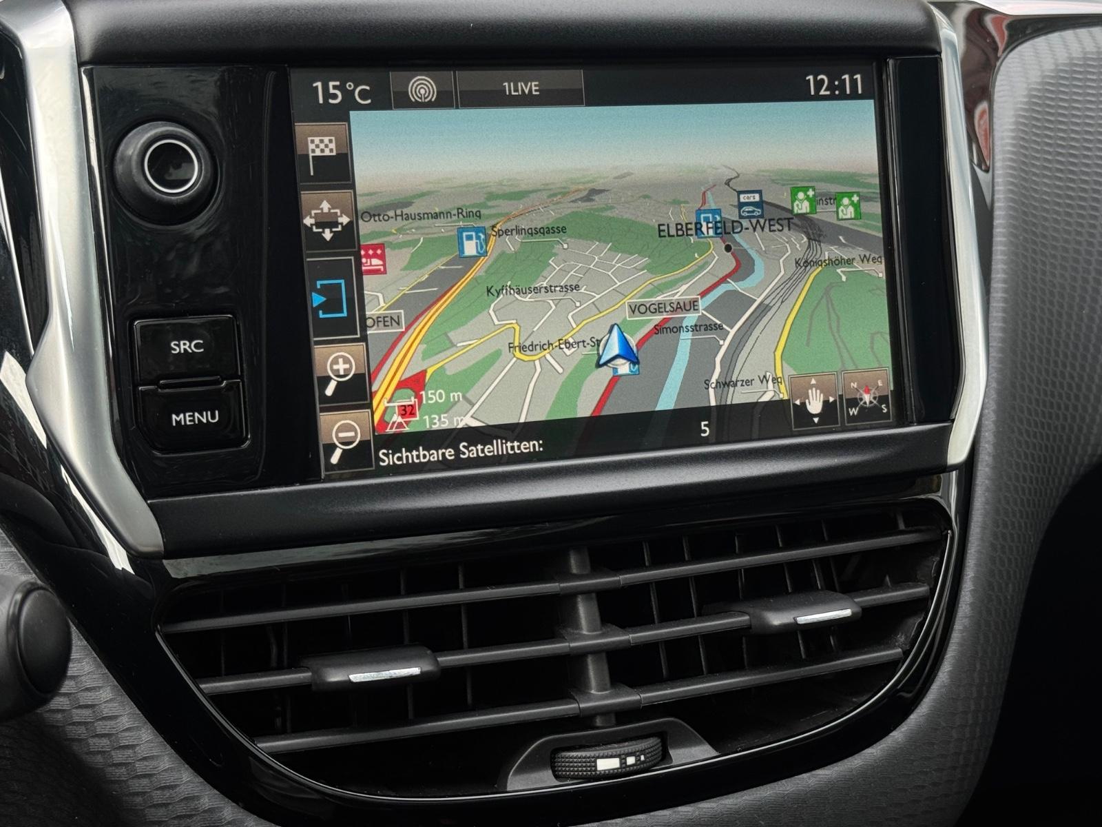 Peugeot 2008 Style*2.HAND*NUR 87TKM*PANO*NAVI*TEMPO*PDC
