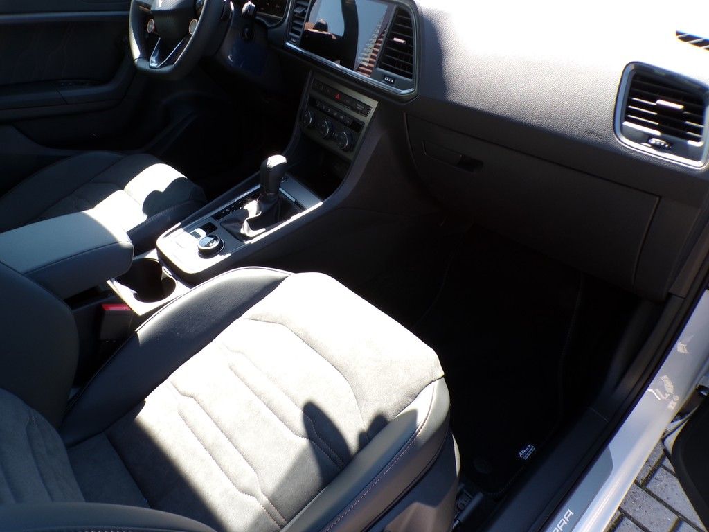 Fahrzeugabbildung CUPRA Ateca 1.5 TSI DSG Pano*AHK*DSG