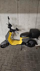 Segway Ninebot B110S Motorroller 45km/h mit Topcase - MOTORROLLER