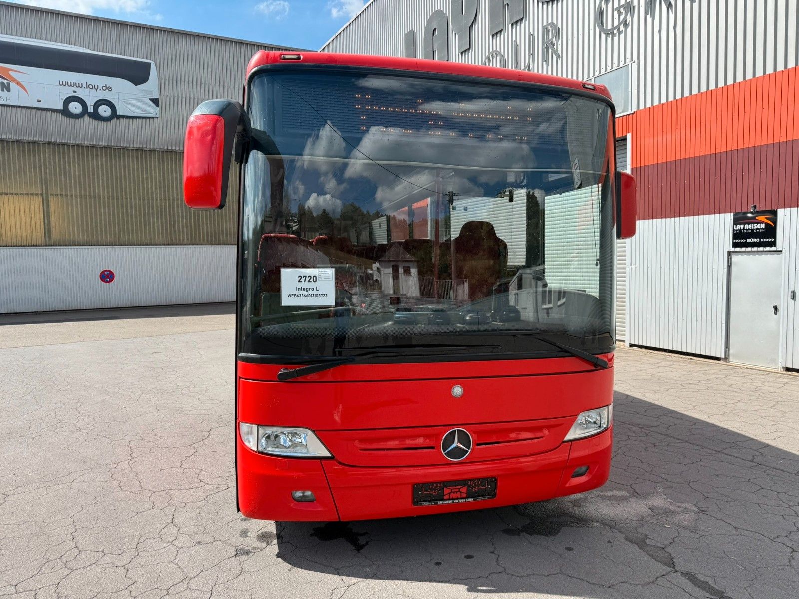 MERCEDES-BENZ  2013 - Image 2 of 29