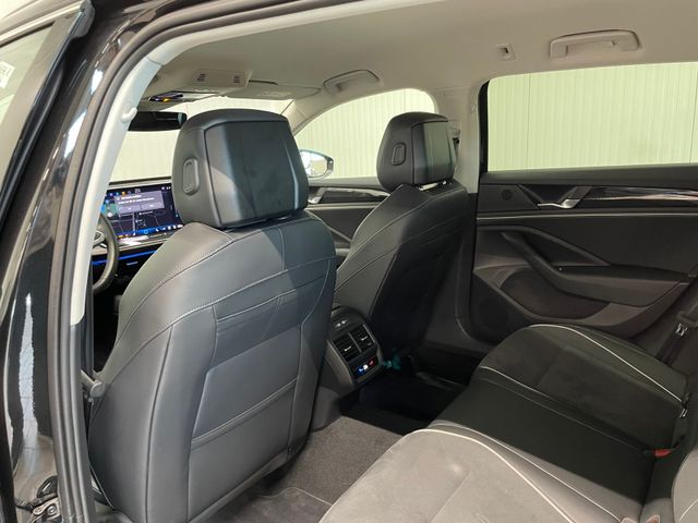 Passat Variant Business 1.5 eTSI DSG LED ACC RFK