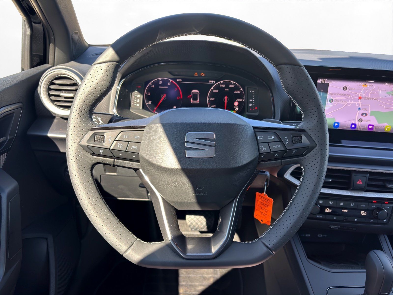 Seat Arona - Bild 13