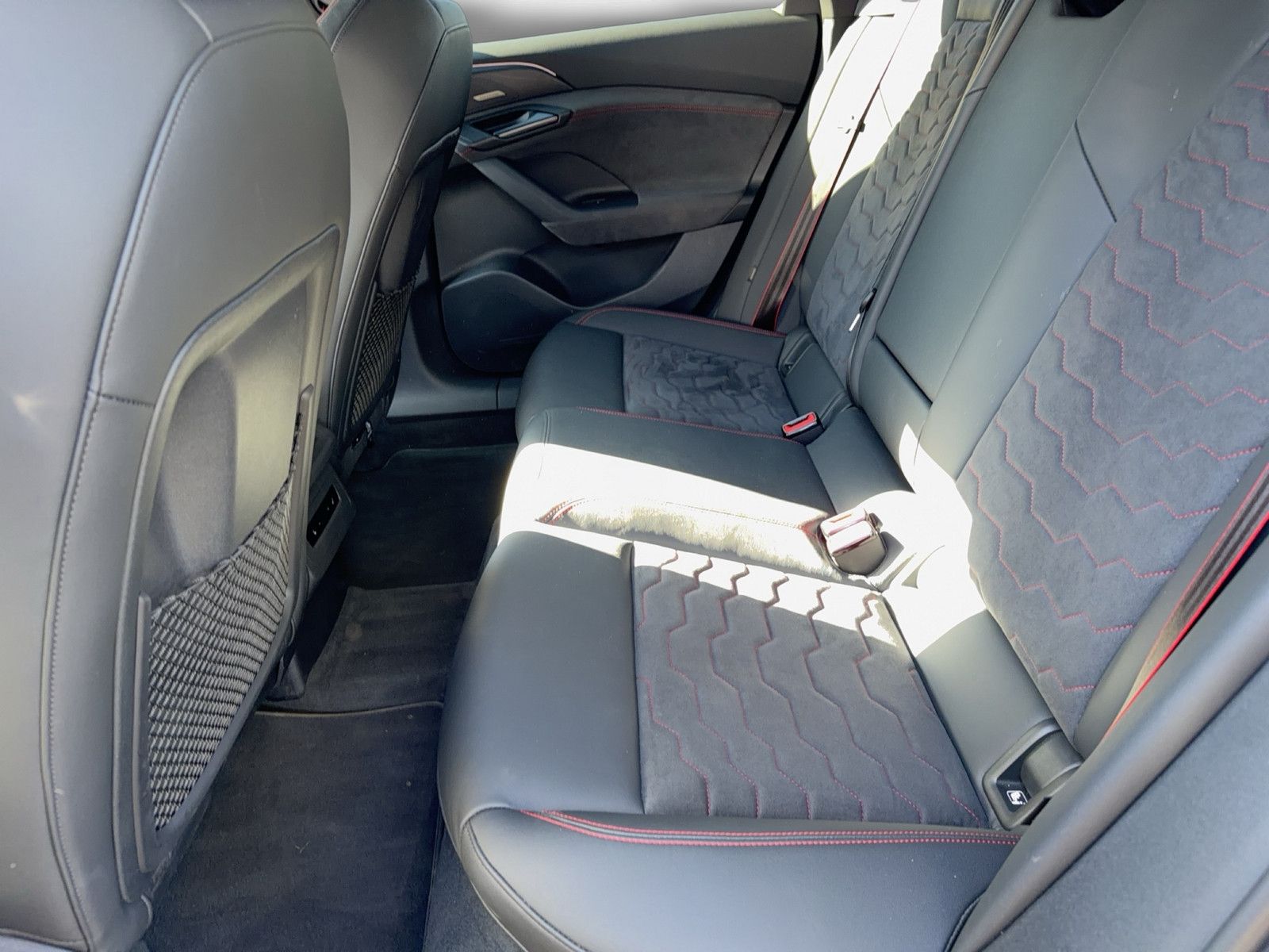 Audi S6 e-tron - Bild 13