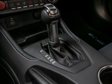 Ford Mustang Convertible 5.0 Ti-VCT V8 328 GT Kamera