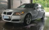 BMW Verkaufe gepflegten Bmw 320i mit nur 56400 km - BMW 320 aus 2009: Kombi