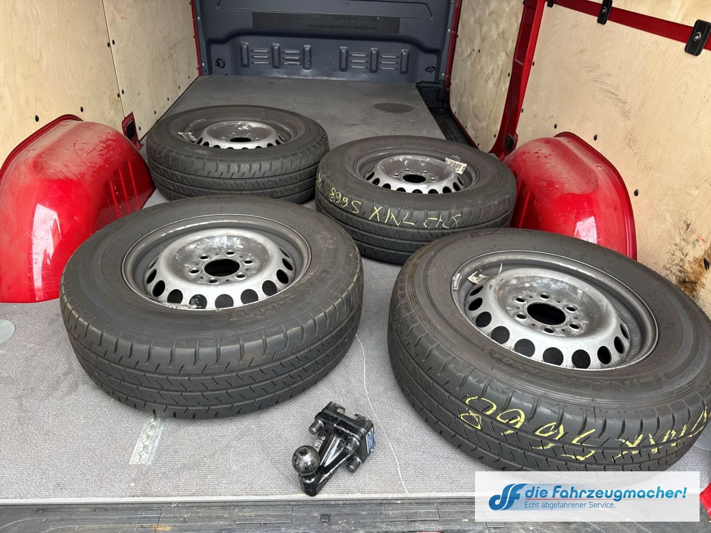 Fahrzeugabbildung Mercedes-Benz Sprinter III Kasten RWD AWD 314  CDI L2  Alarm R