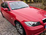 BMW 320i*AUTOMATIK*TEMPOMAT*TüVNEU*NAVI*PDC*GEPFLEGT