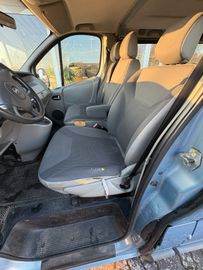 Bild 7 Opel Vivaro Combi L2 9-Sitzer 2.9t, AHK, AS, Scheckheft