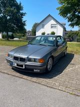 BMW 318iS Coupe Scheckheftgepflegt - BMW 318 aus 1994: 318i