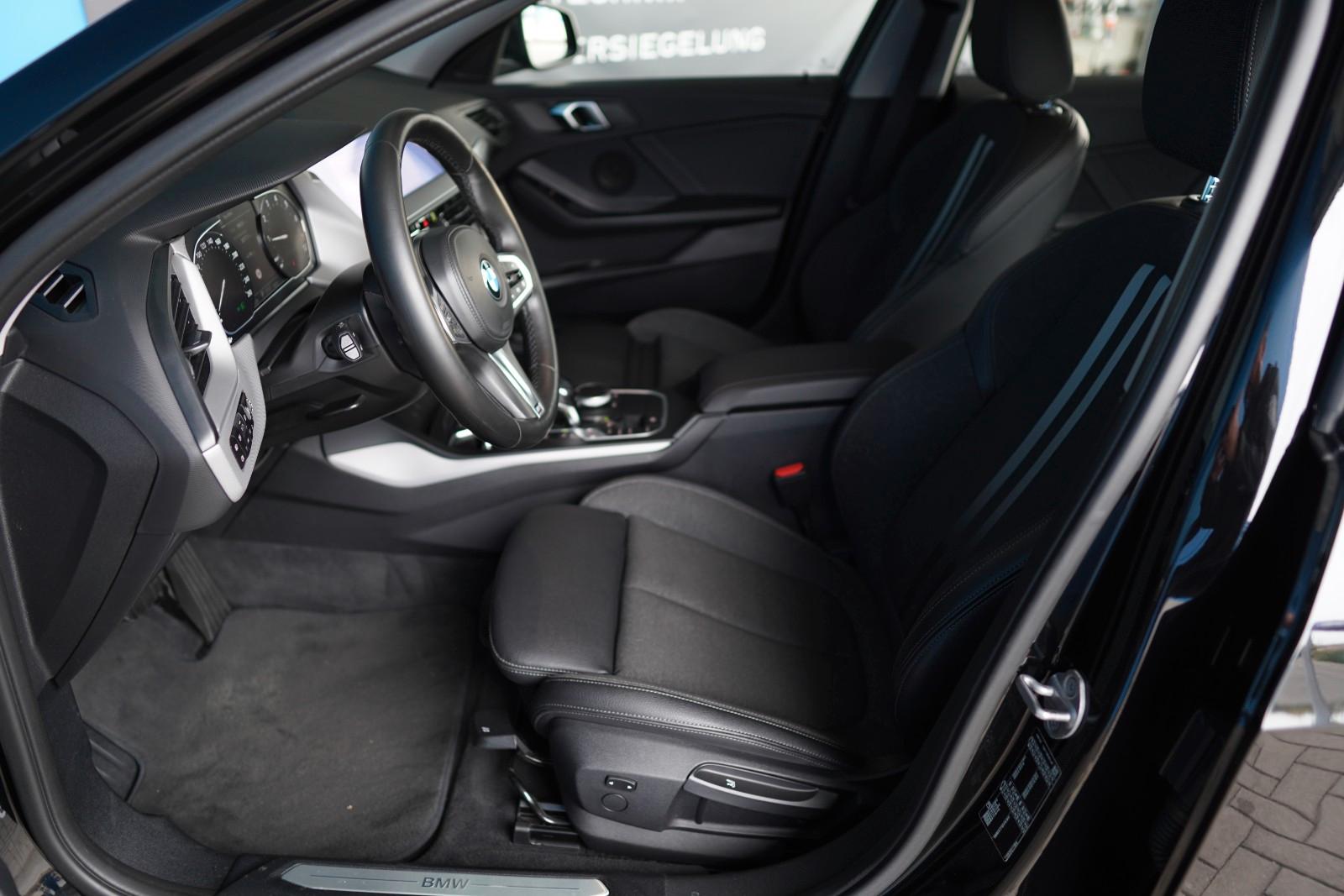 BMW 118 i Advantage*BT*NAVI*PDC*CARPLAY*, миниатюра 3