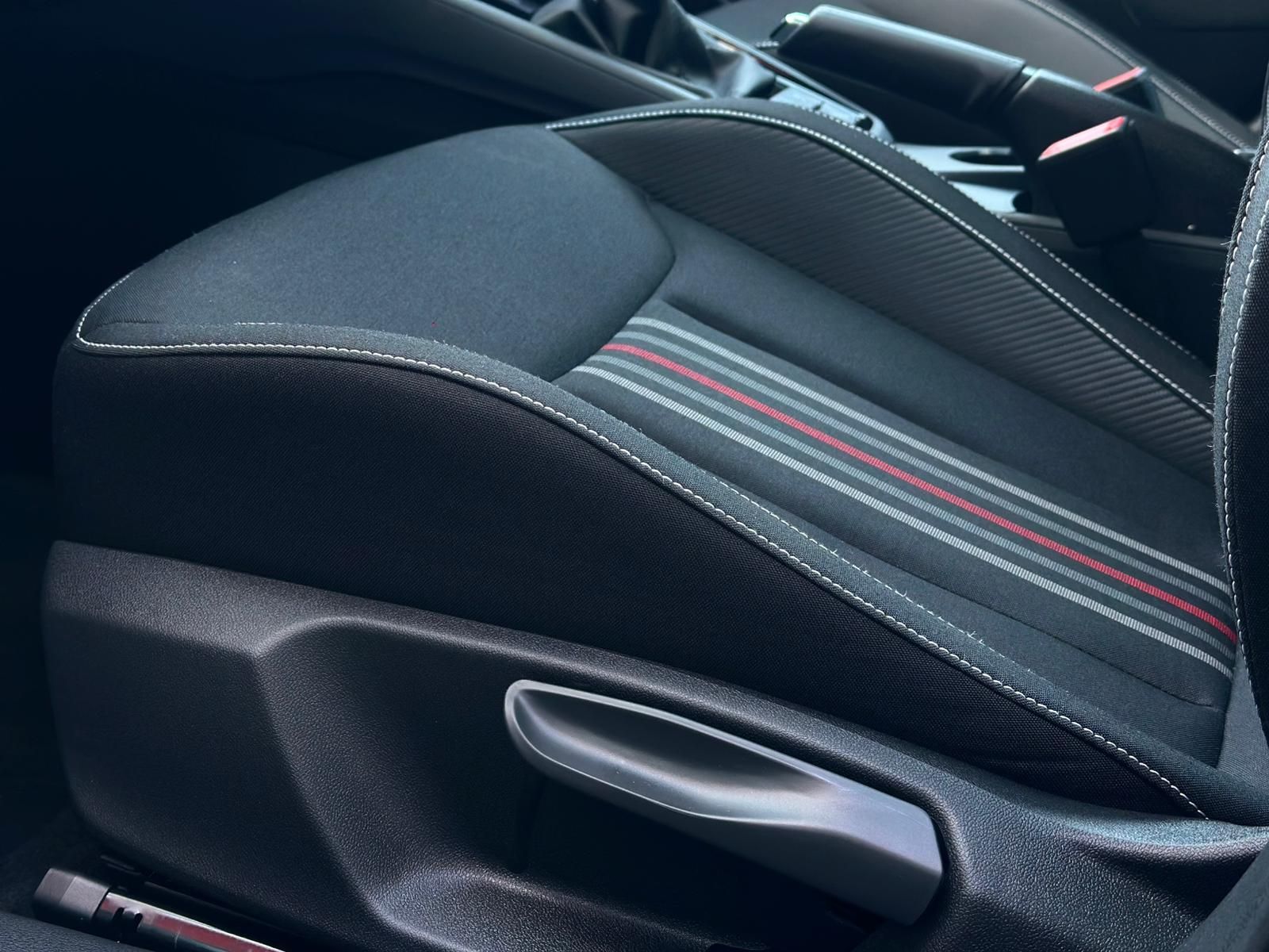 SKODA Kamiq 1.5TSI MONTE CARLO* LED#SHZ#LH#FH#KEYL#AHK - Image 20