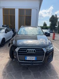 Audi Q3 - 1