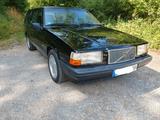 Volvo 740 Kombi Oldtimer schwarz - Volvo 740: Kombi
