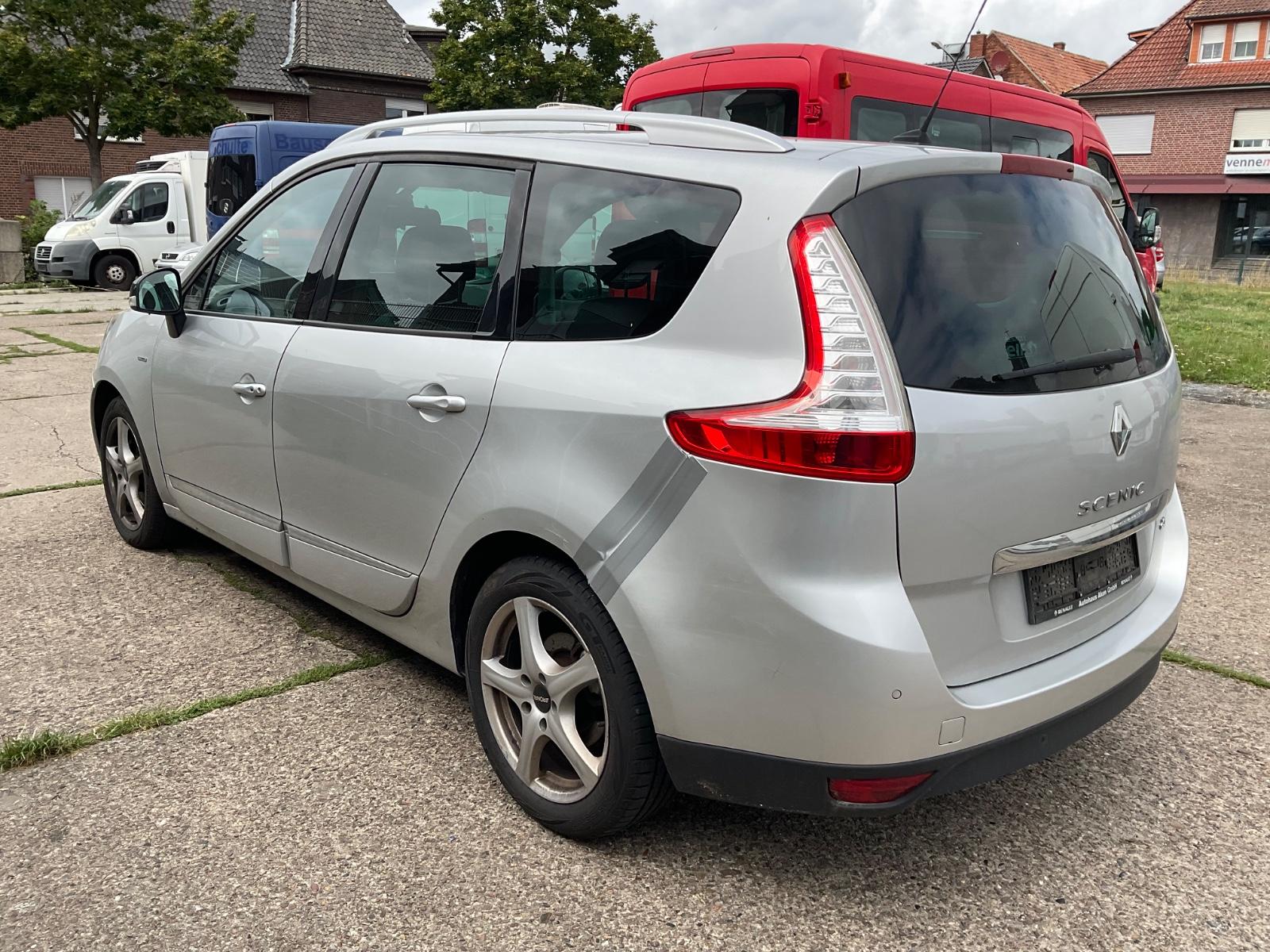 Renault Scenic 2013 — photo 7