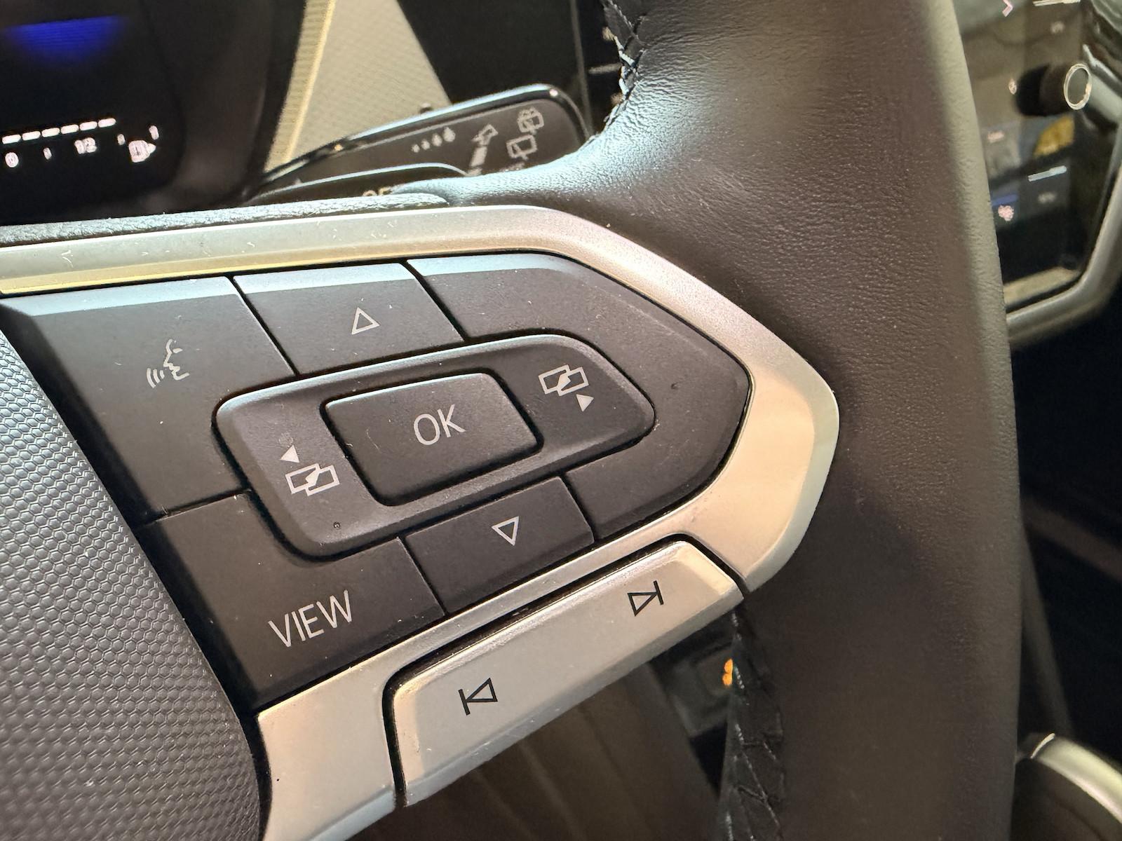 Volkswagen Touran 2,0TDI DSG Goal 7 Sitze NAVI AHK, миниатюра 10