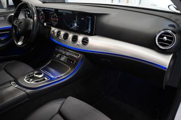 Mercedes E 220 - 11