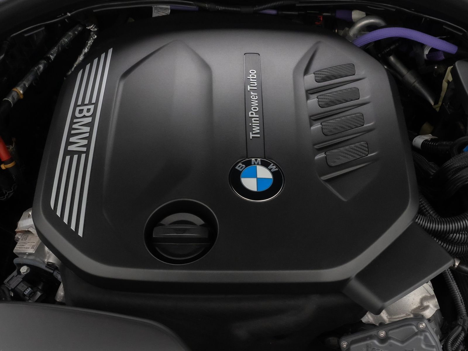 Fahrzeugabbildung BMW 318d Kamera DAB HiFi Leder Sport LED 18Zoll