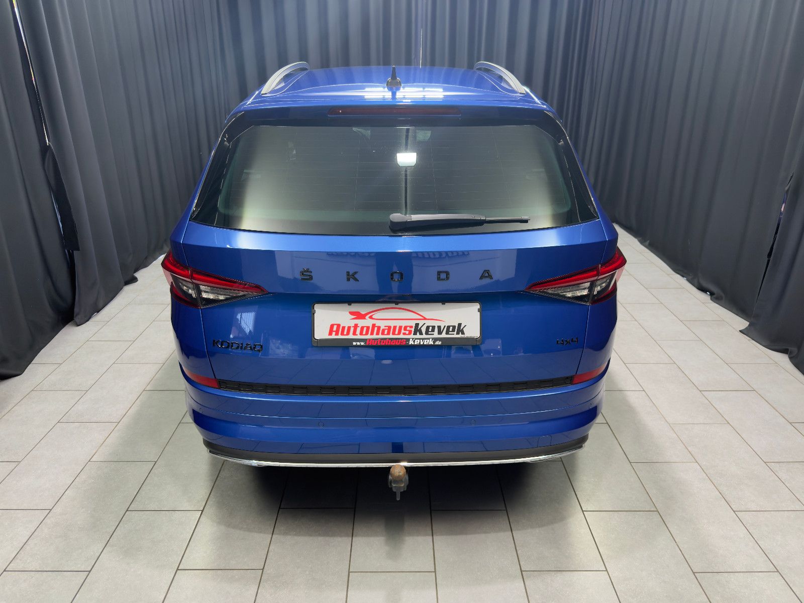 Fahrzeugabbildung SKODA Kodiaq Sportline 4x4|CANTON|360°|AHK