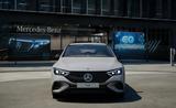 Mercedes-Benz EQE 300 | AMG Line | Garantie - Mercedes-Benz EQE: Grau