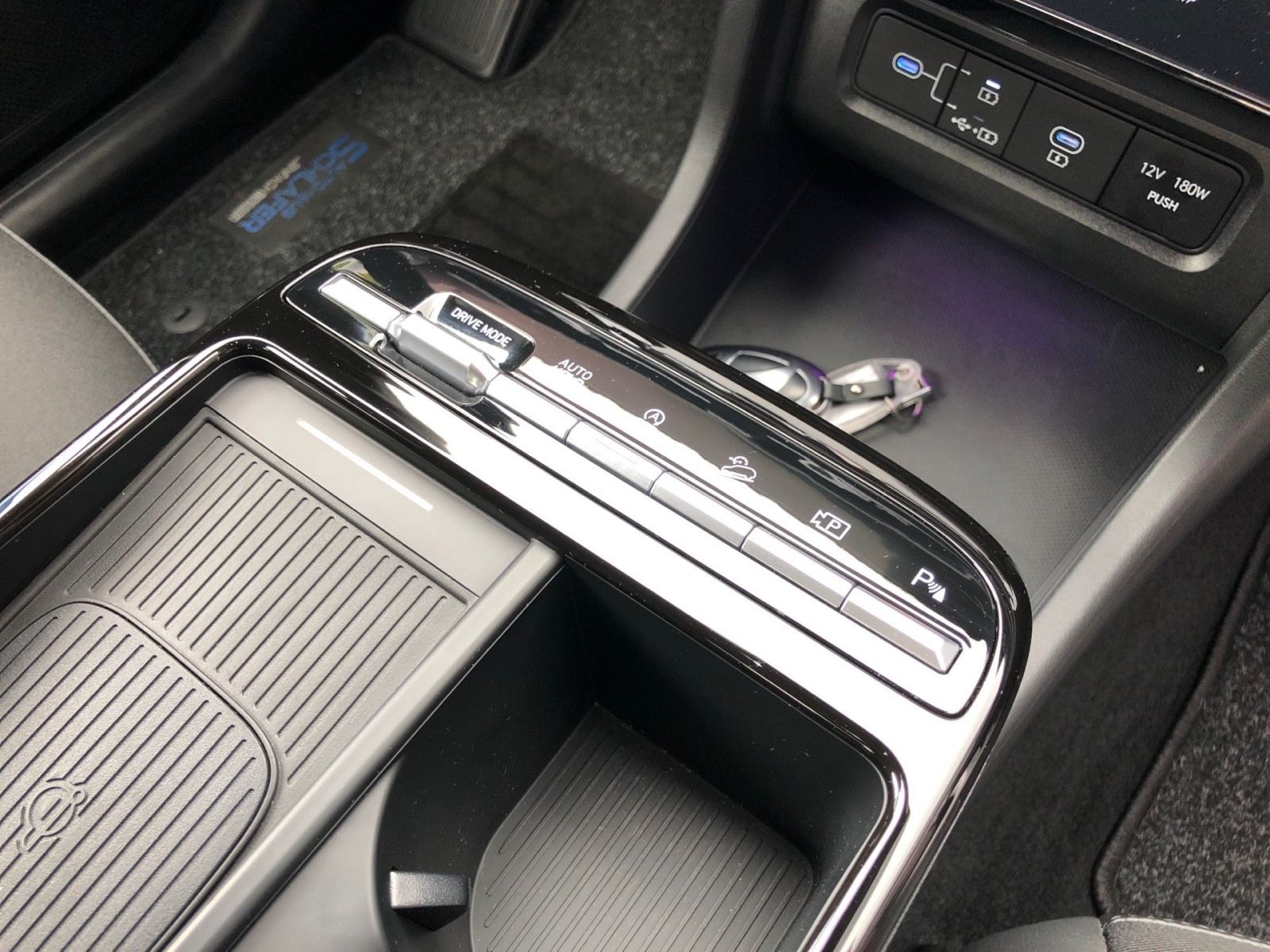 Fahrzeugabbildung Hyundai TUCSON FL 1.6 T-GDI 7-DCT Trend Mild-Hybrid Navi