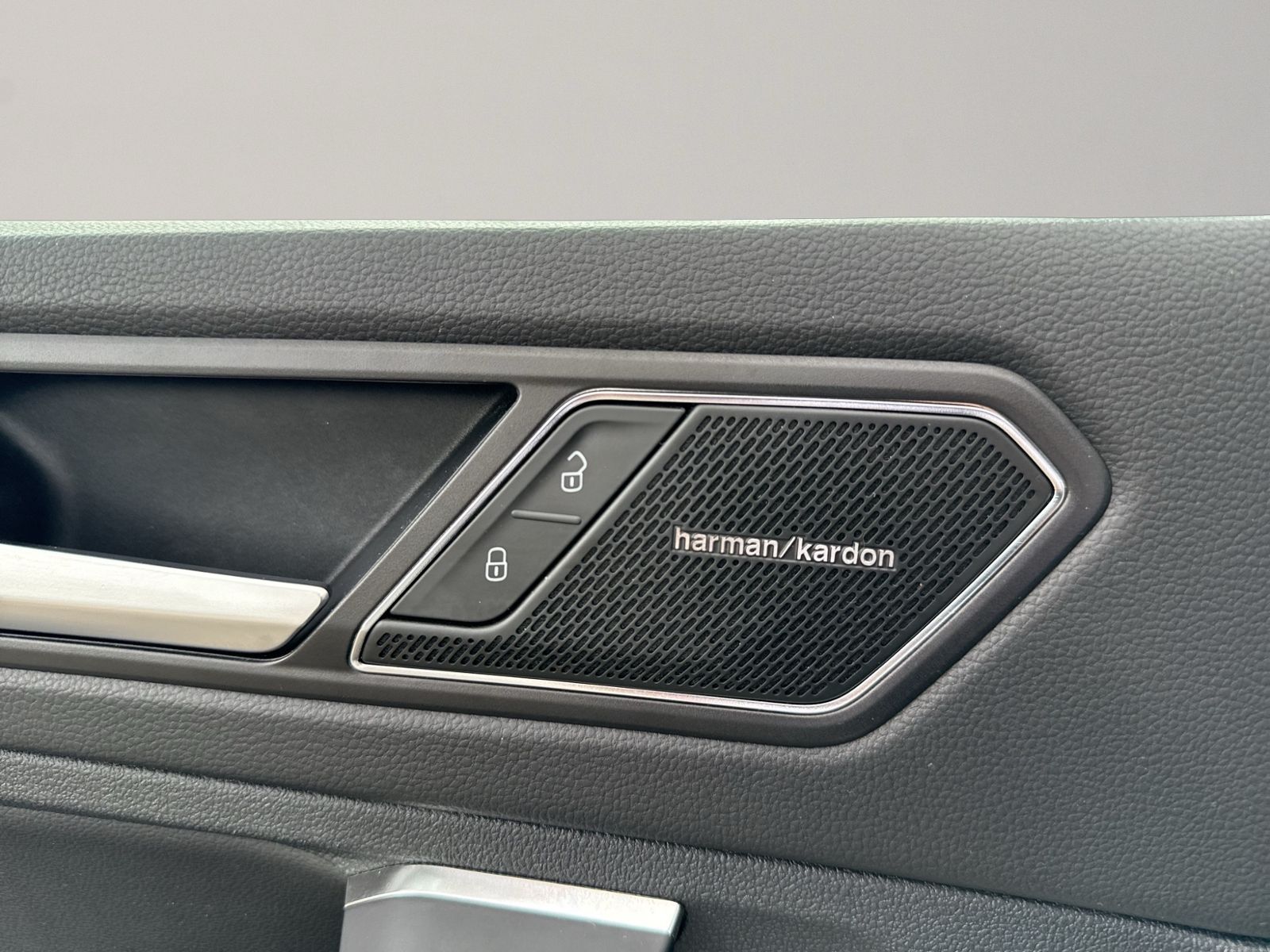 Tiguan R-Line 4Motion 2.0 TDI, AHK, Matrix-LED,