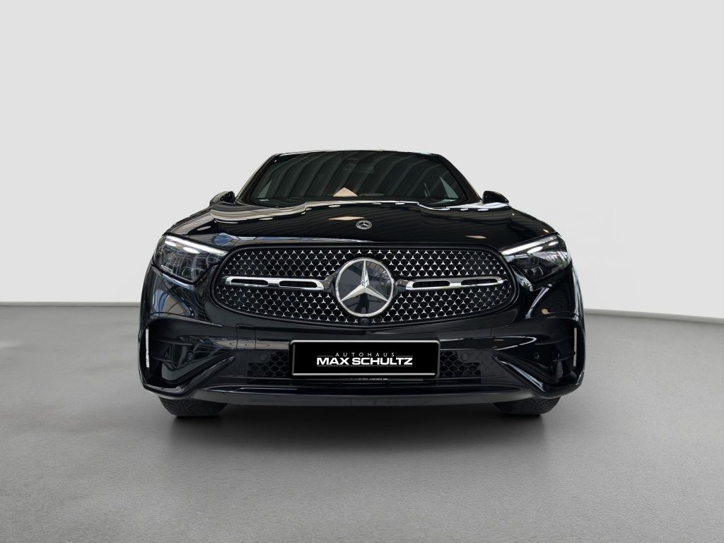 Fahrzeugabbildung Mercedes-Benz GLC 200 4MATIC Coupé AMG Line*NightPaket*Carplay
