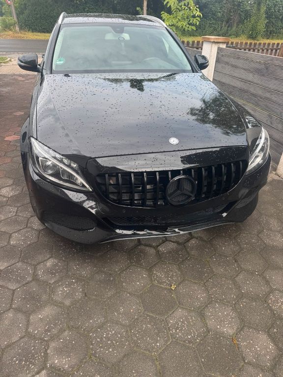 Image of Mercedes-Benz C 220